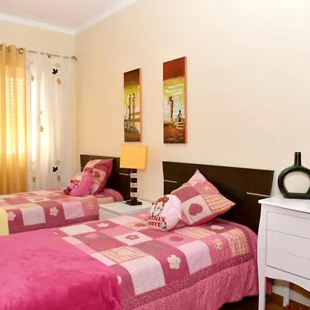 Lakeview Terrace Apartment: Beach-close Retreat With Wi-fi Apartment Vila Real de Santo Antonio