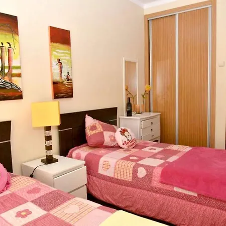 Comfortable With View In Real - 75m²